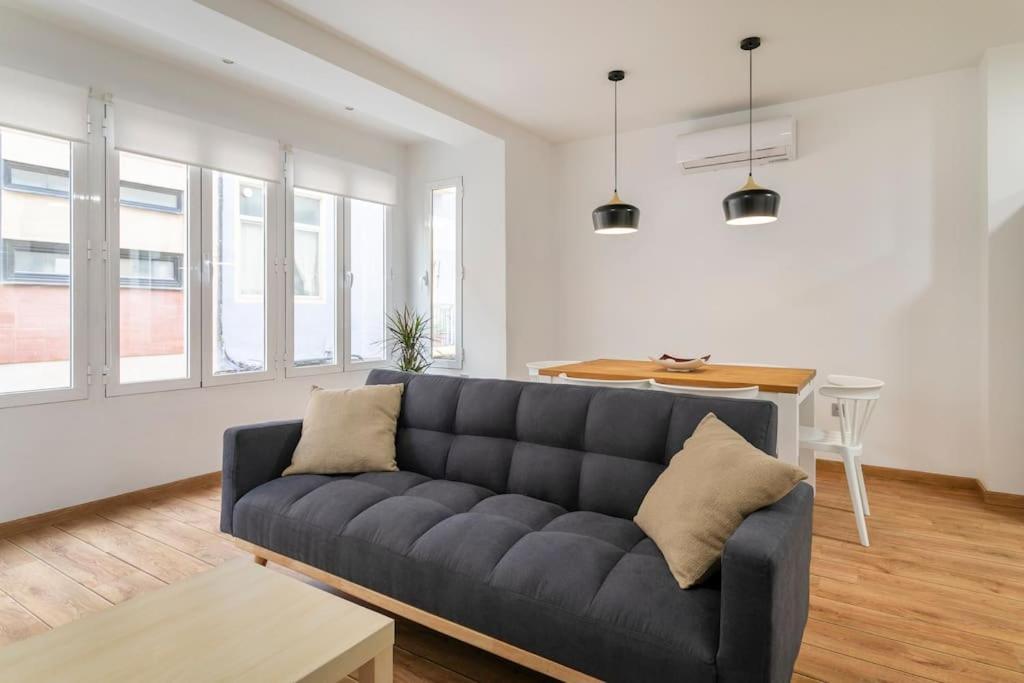 Cozy Apartment City Center Аликанте Екстериор снимка